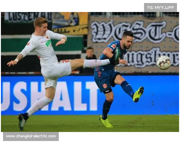 法尔范在沙尔克04的踢球位置及其战术作用全面解析