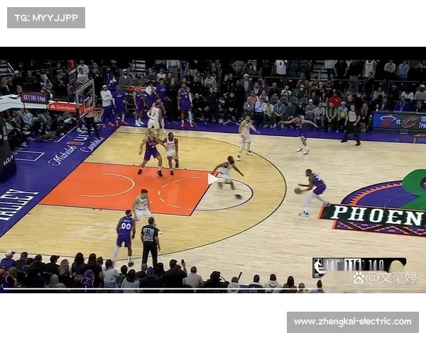 布克比赛风格与个人特色分析 探讨其进攻技巧与场上决策的独特性