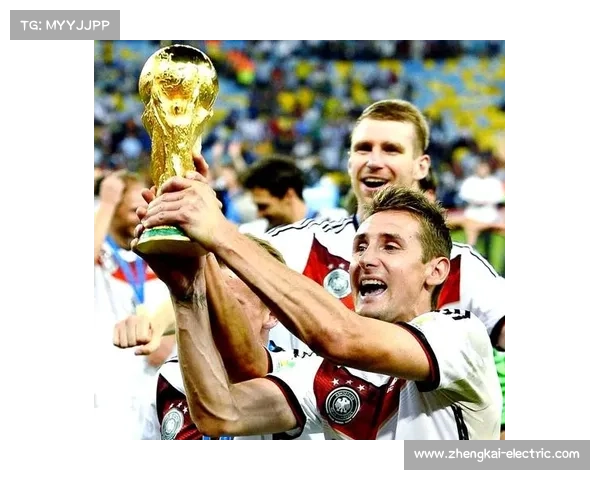 德国女子足球队勇夺世界杯冠军展现强大实力与团队精神