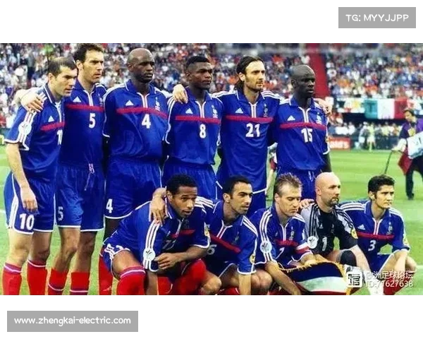 德塞利与德尚洛里合影揭秘法国队三大队长历史榜单