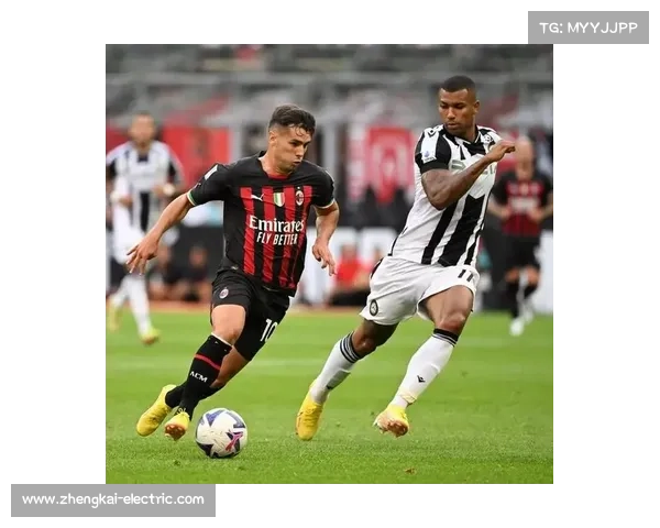 意甲赛季经典回顾：AC米兰上演逆转好戏力克罗马全场焦点
